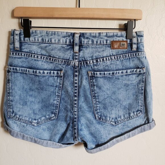 Roxy Button Fly Cuffed Boyfriend Fit Denim Jean Shorts Blue Size Womens 25 Beach - Picture 5 of 7